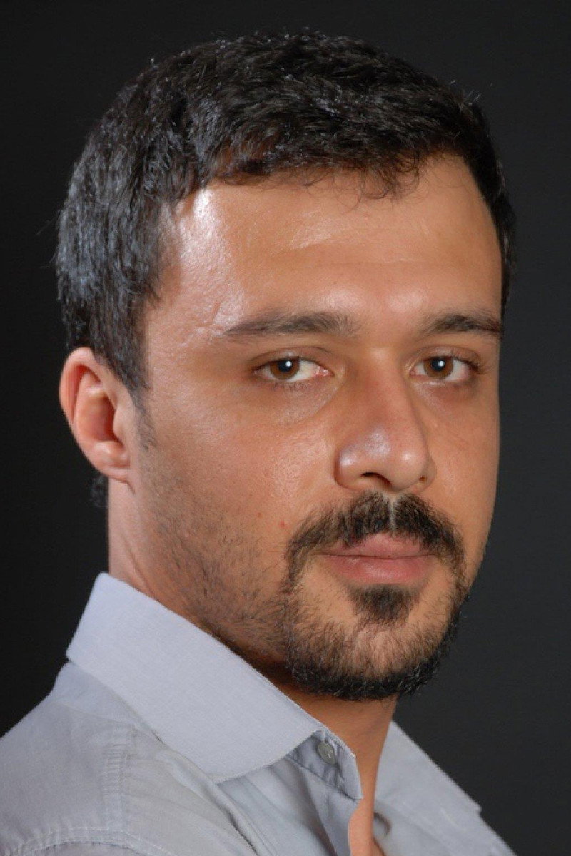 Cansu Fırıncı as Ömer in My Father