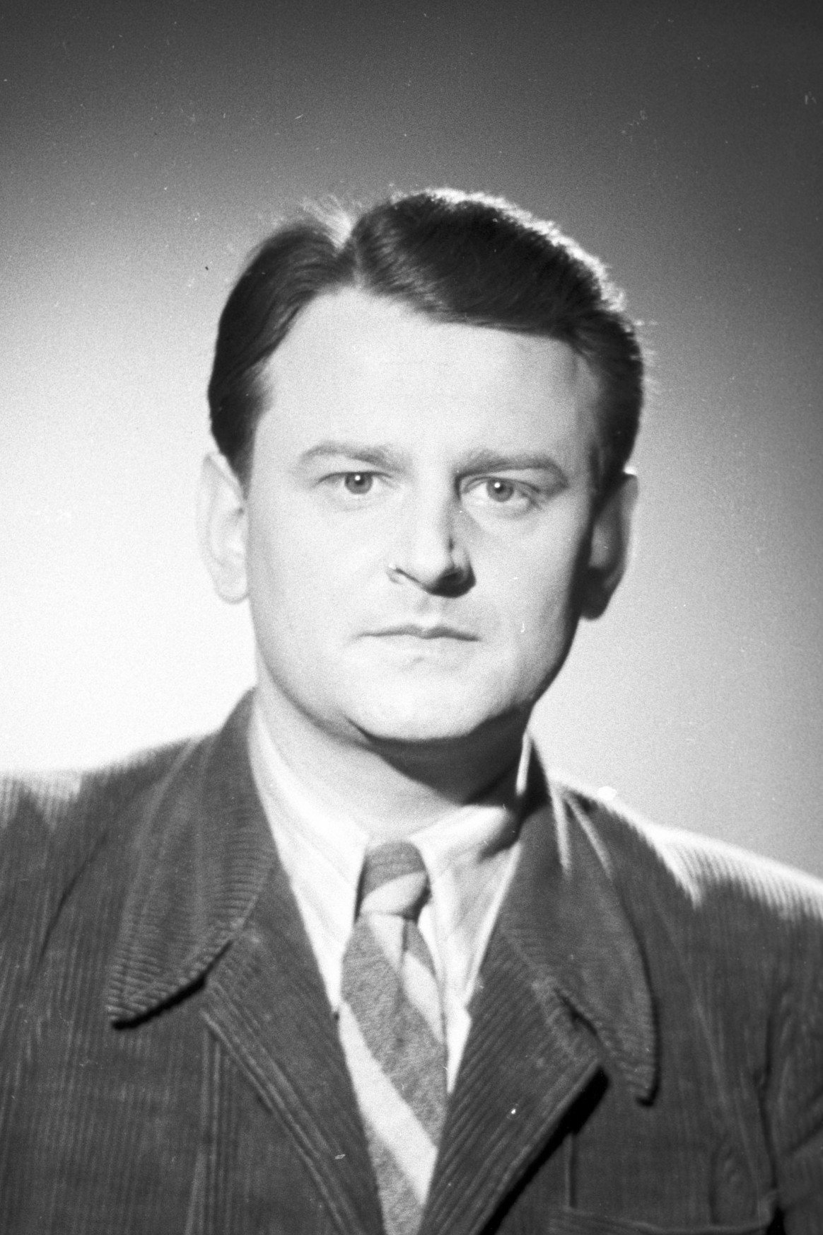Zbigniew Jabłoński as Michaud's Husband in Adventure with a Song
