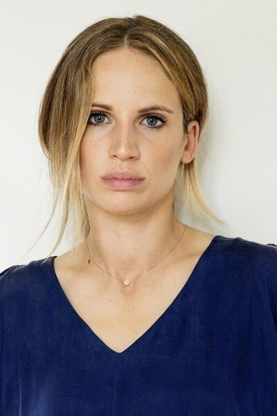 Nora Huetz as Marie / Copy in Dystopia