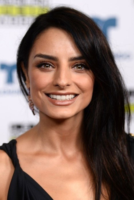 Aislinn Derbez as Marga in Between Walls