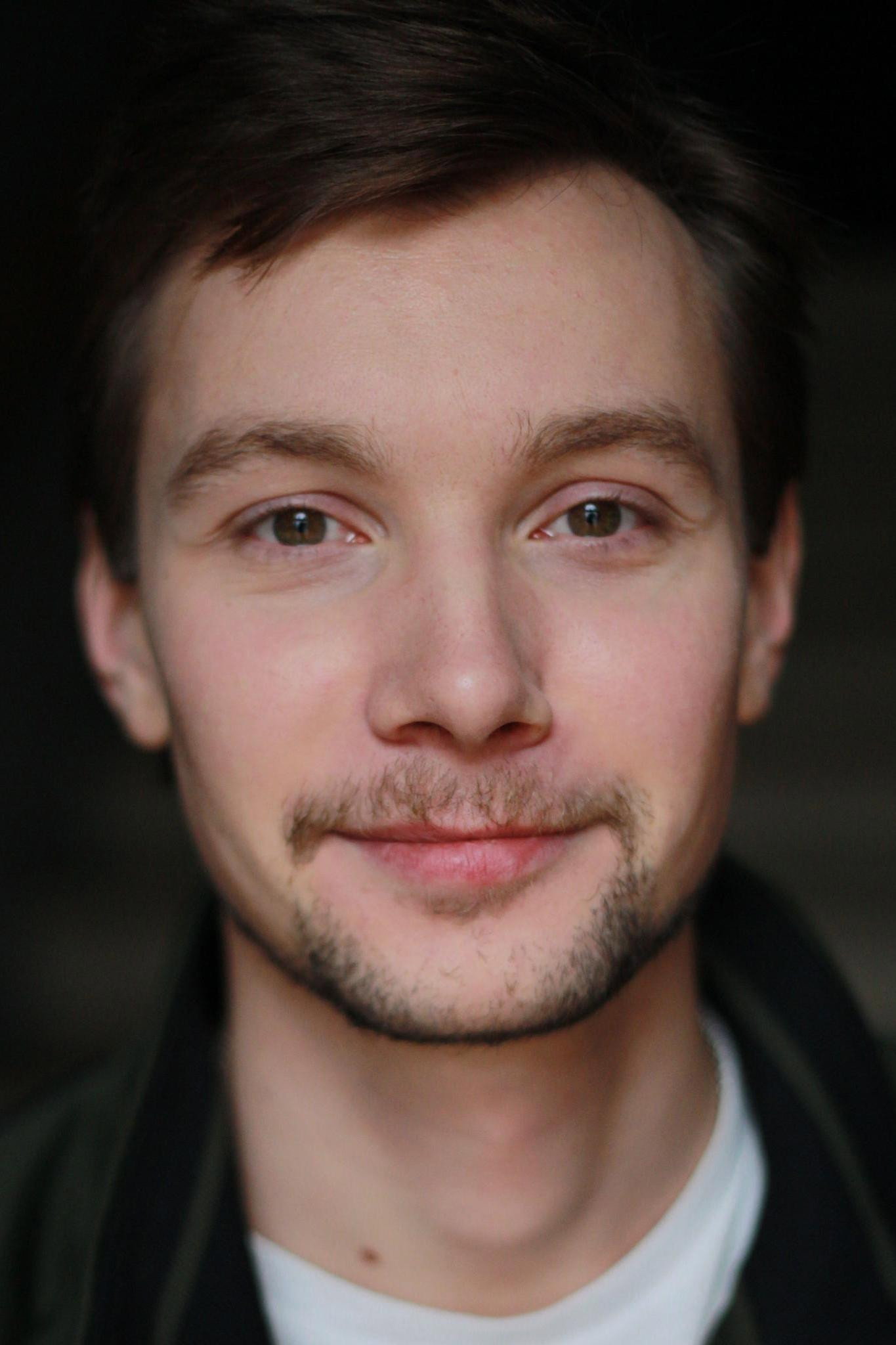 Артем Богучарский as Volodja in Lilya 4-ever