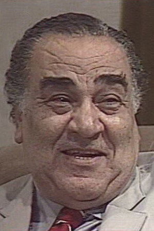 Nazim Sharawy as عزمي بك - رئيس لجنة الحراسة in Ah Ya Lail Ya Zaman