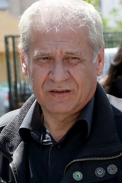 Σπύρος Ιωάννου as Stelios in Infidelities with... Doctor's Prescription