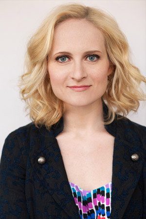Leandra Ryan as Mum in Connected