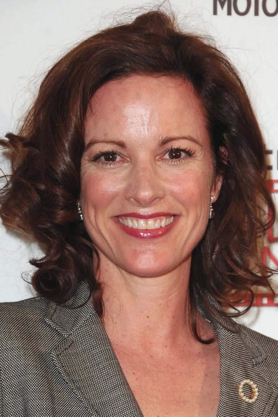 Kate Hodge as Randi Wallace in She-Wolf of London