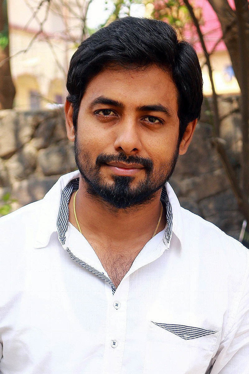 Aari Arjuna as Iris in Gods & Soldiers