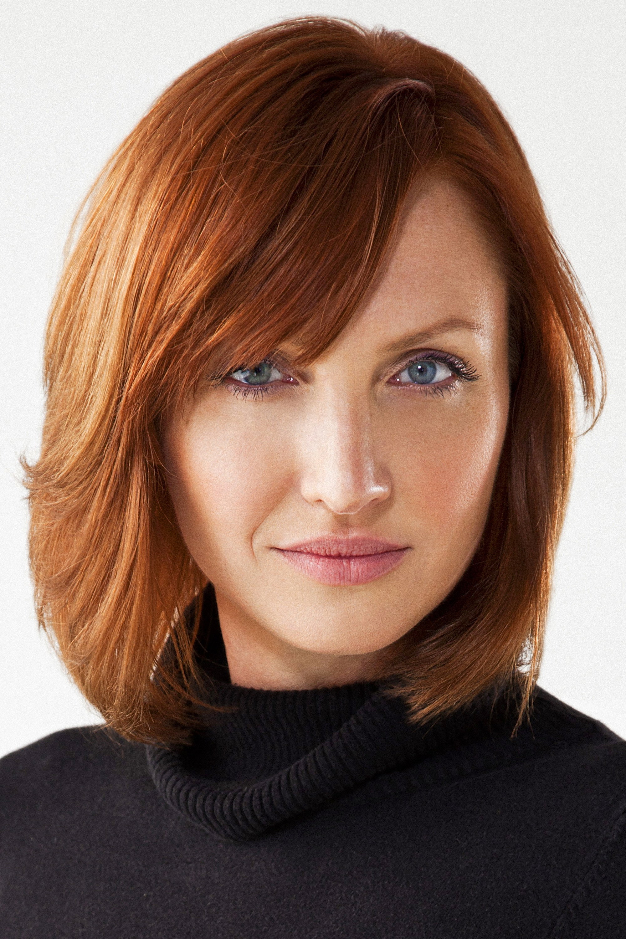 Katelin Chesna as Vivian in Love at First Lie