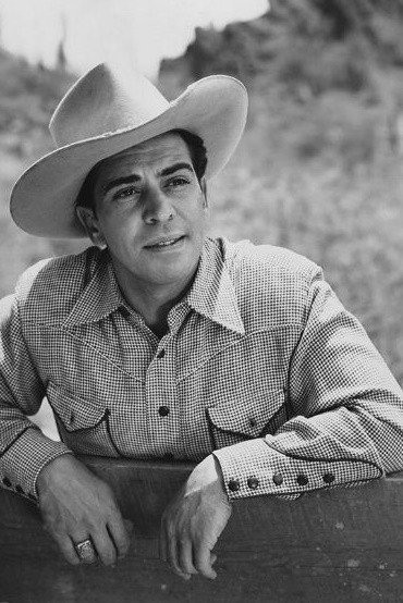 Russ Vincent as Carlos Vega in Apache Rose