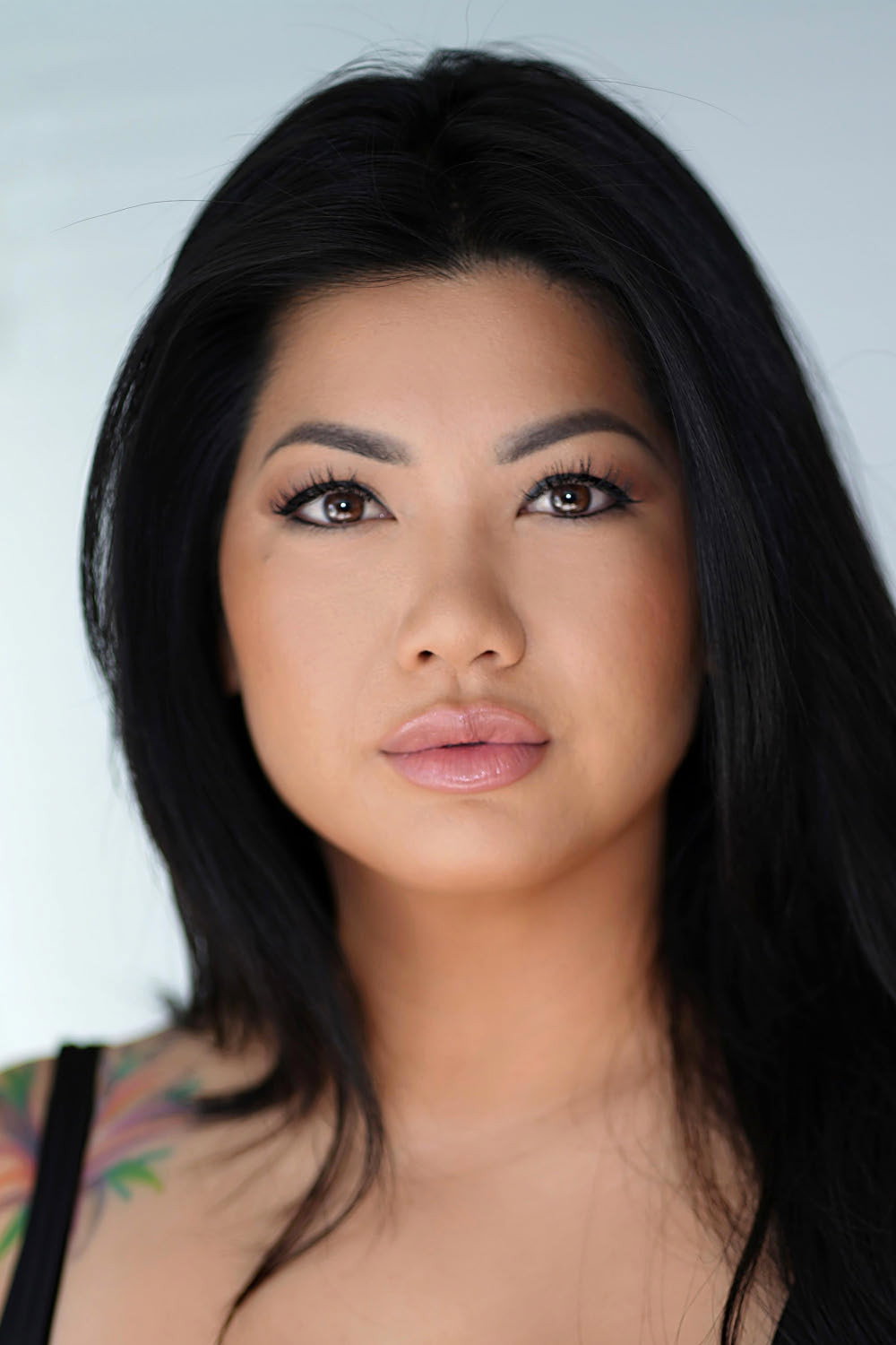 Suteara Vaughn as Jasmine in Clowning