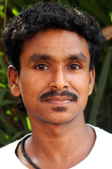 V. T. Vijilesh as Eden in Ajagajantharam