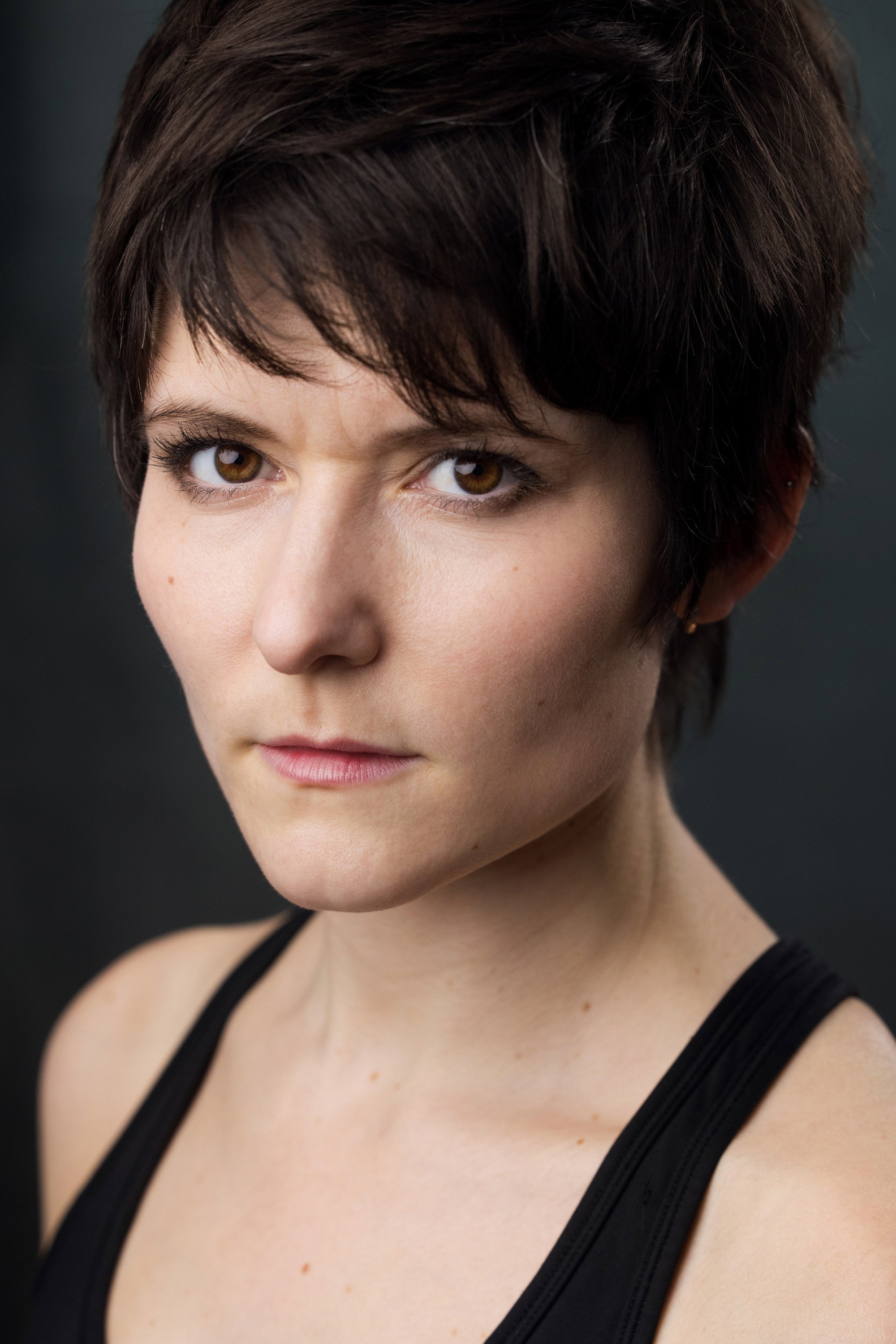 Lauren Shotton as Becca in The Regulars