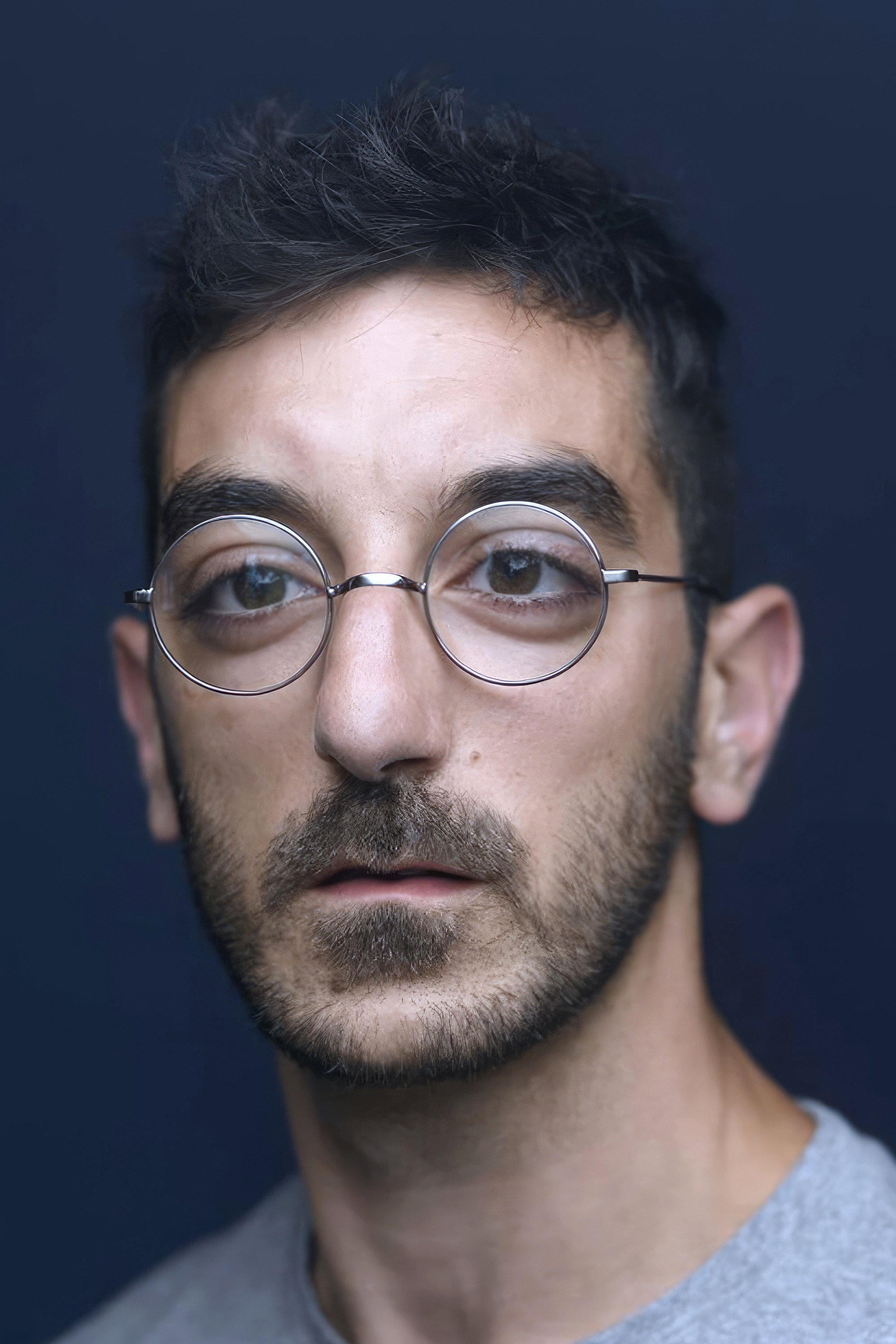 Sipan Mouradian as Patrick in La légère déviation des atomes
