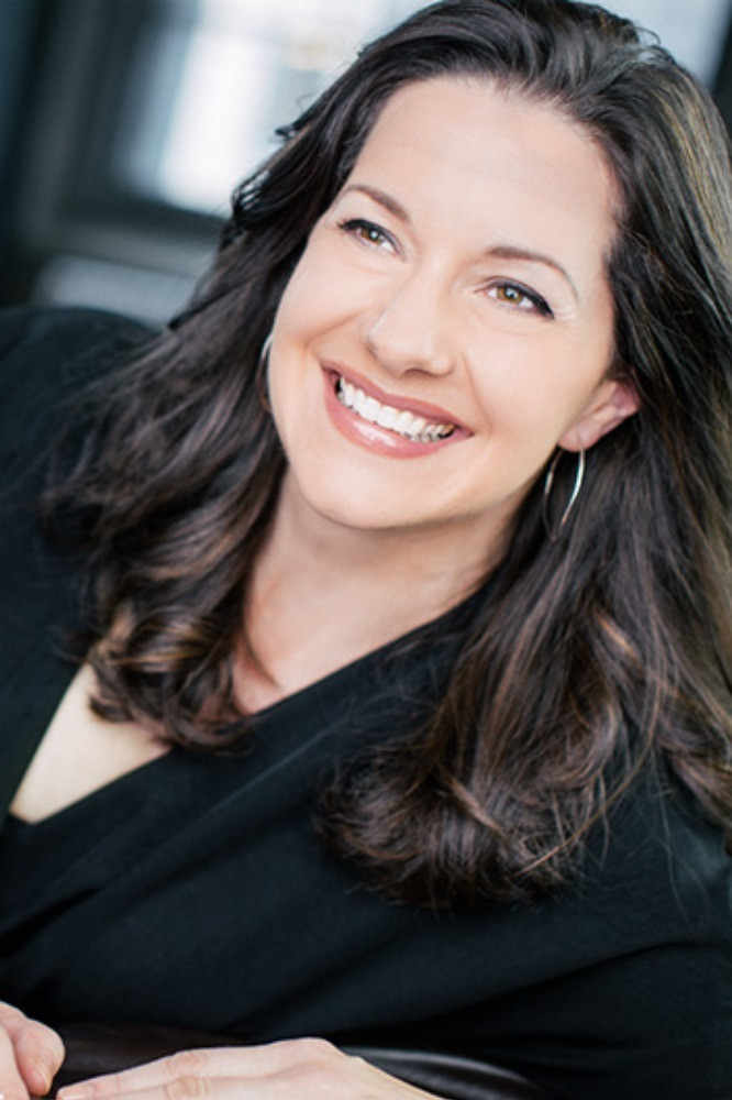 Alison Matthews as Ashley in Love at Sunset Terrace