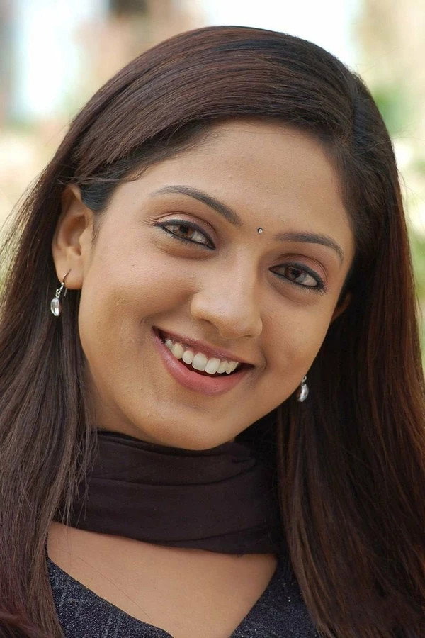 Sheela Kaur as Surya / Anamika in Makeup Man