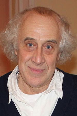 Сергей Мигицко as Ханс Кристиан Андерсен, Учёный, король Дании Кристиан X in Andersen. Life Without Love