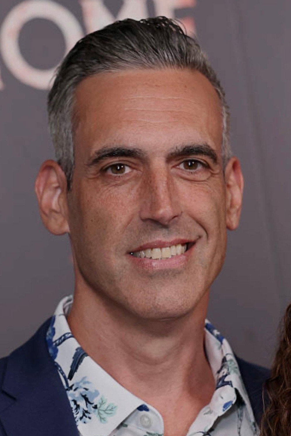Adam Cantor as Les in The Home