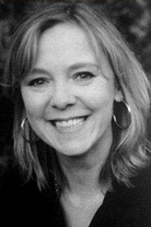 Karen Seacombe as Female Customer in Magicians