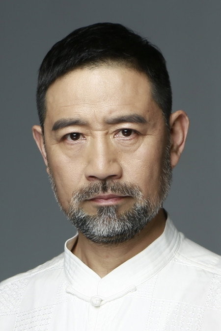 徐向东 as Beggar Eight-armed Ape in The Thousand Faces of Dunjia