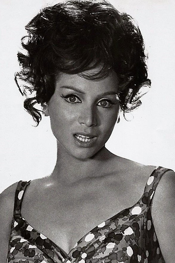 Maria Grazia Buccella as Donna in Su e giù