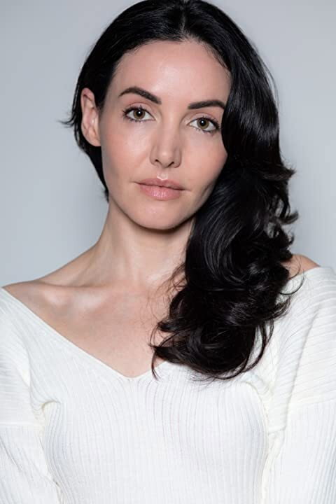 Caoimhe O'Malley as Speech Therapist 1 in Wave