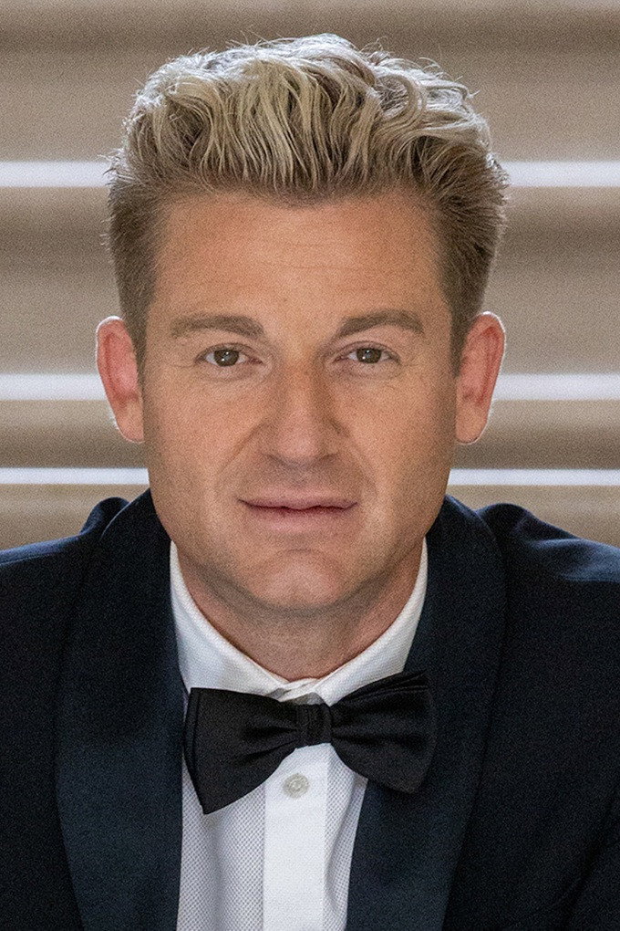 Jani Kazaltzis as Self - Host in Viva La Feta