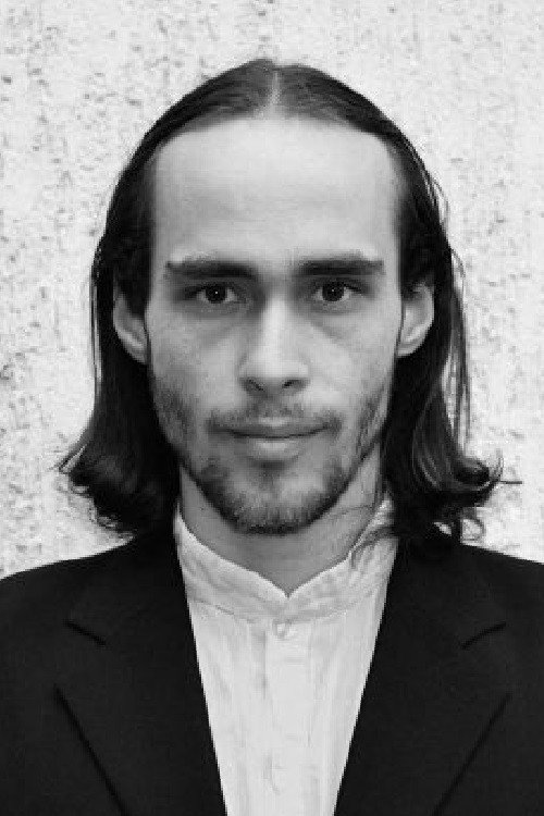 Vladimir Gvojić as Brendan in Verified Target