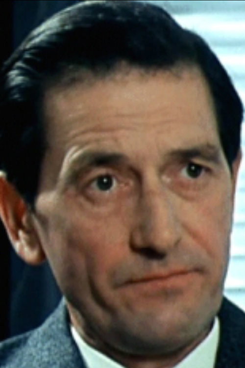 Richard Butler as Prison Governor in Chariot of Fire