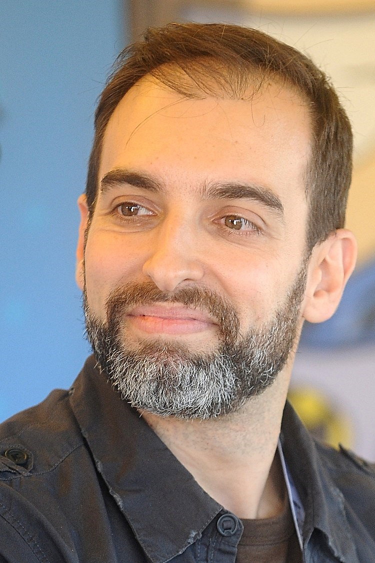 Paolo Cellammare as himself in SIW System