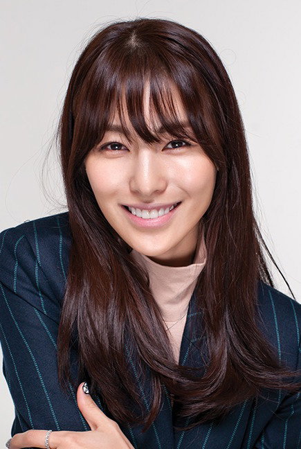 김정화 as Na Mi-ra in Good Job, Good Job