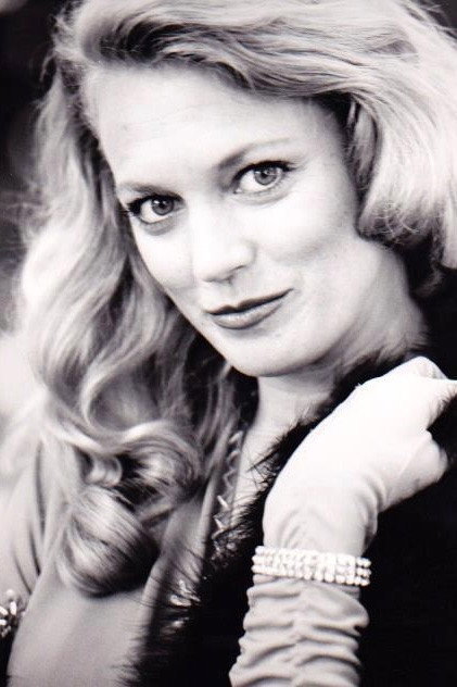 Susan Walden as Sharon Starbinder in Double Agent