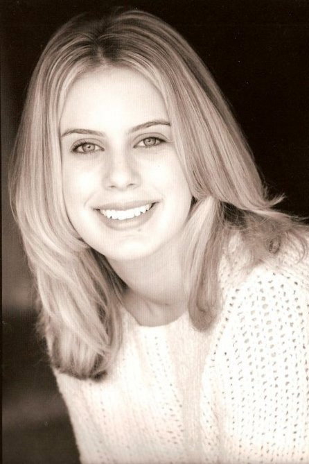 Shannon Chandler as Jennifer in City Hunter