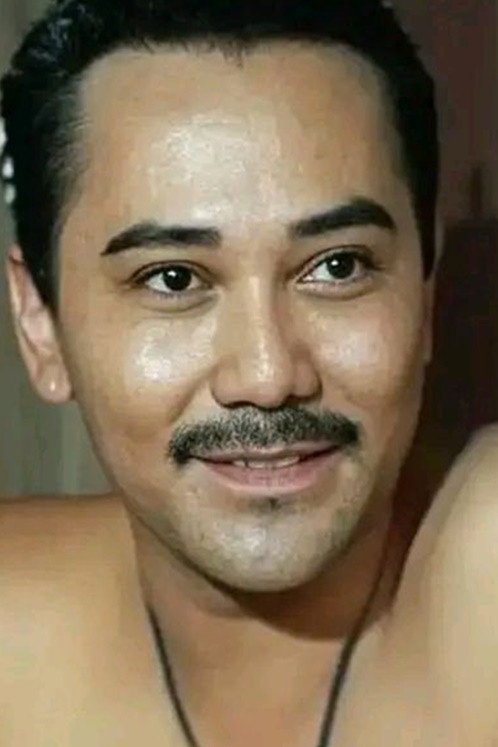 Baron Hermanto as Leo in Gairah Membara