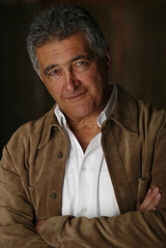 Chuck Shamata as Gershen Isen in I Miss You, Hugs and Kisses