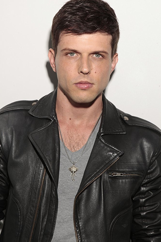 Richie Mestre as Julio in Fotonovela