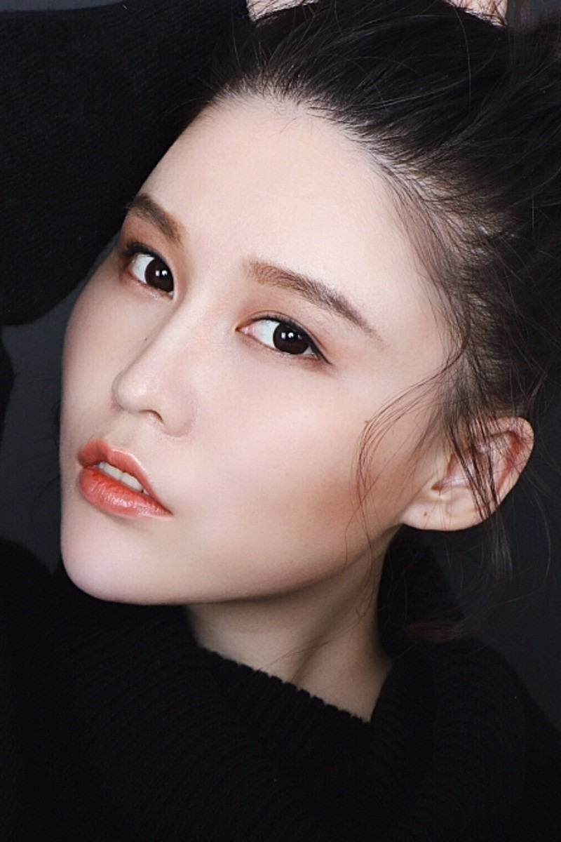 Wanyan Hezhuo as Liu Li in The Sorcery Master