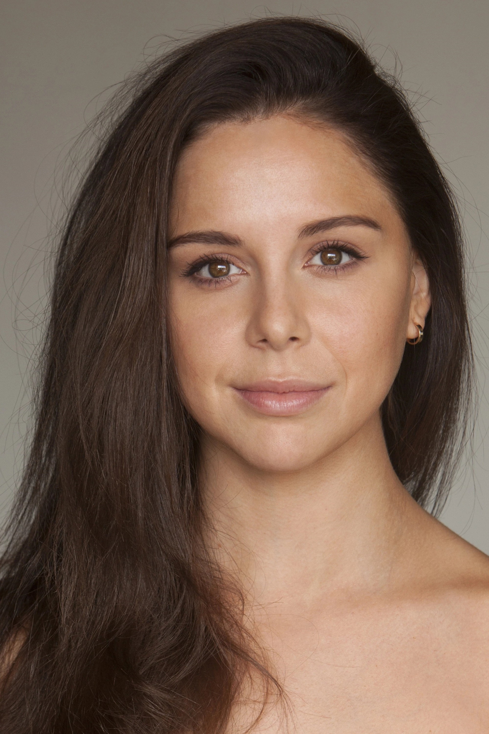 Makenzie Vega as Annie Campbell in The Family Man