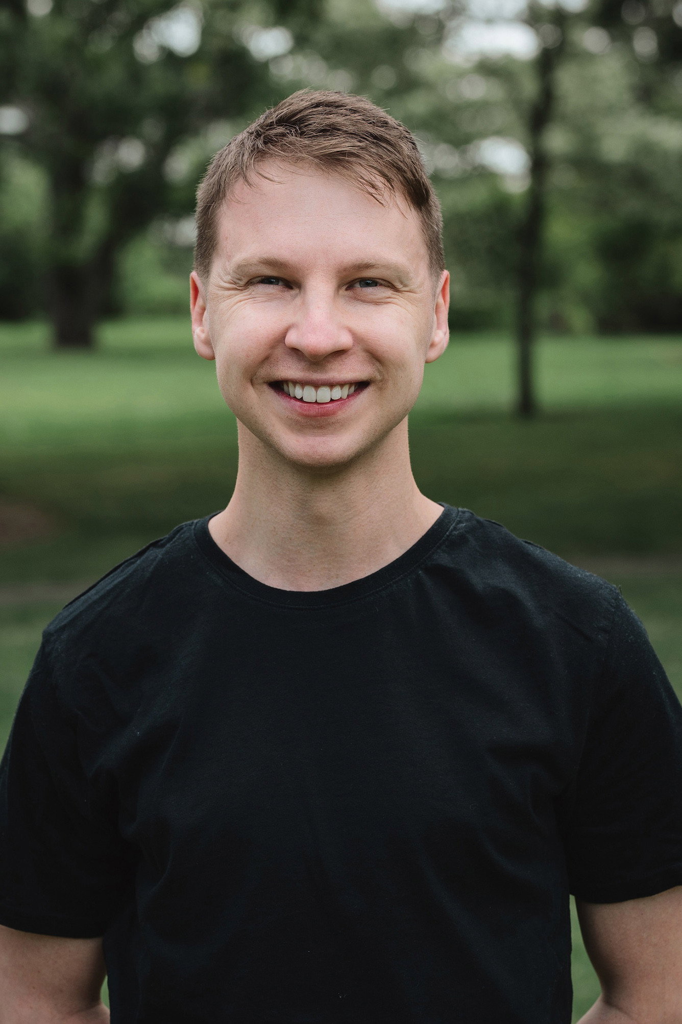 Alex Gilbert as Himself in Emma