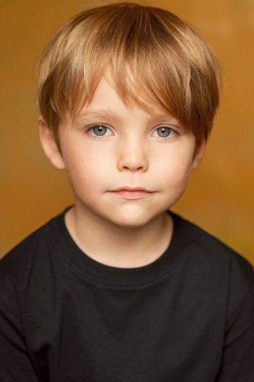 Jax James as Sam in Largo