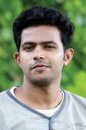Vineeth Vishwam as Vinu in Ajagajantharam