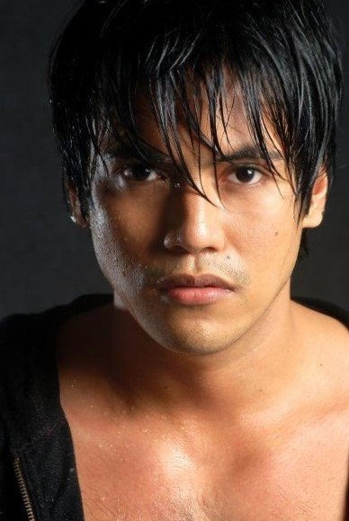 Jeffrey Hidalgo as Montez in Shelter