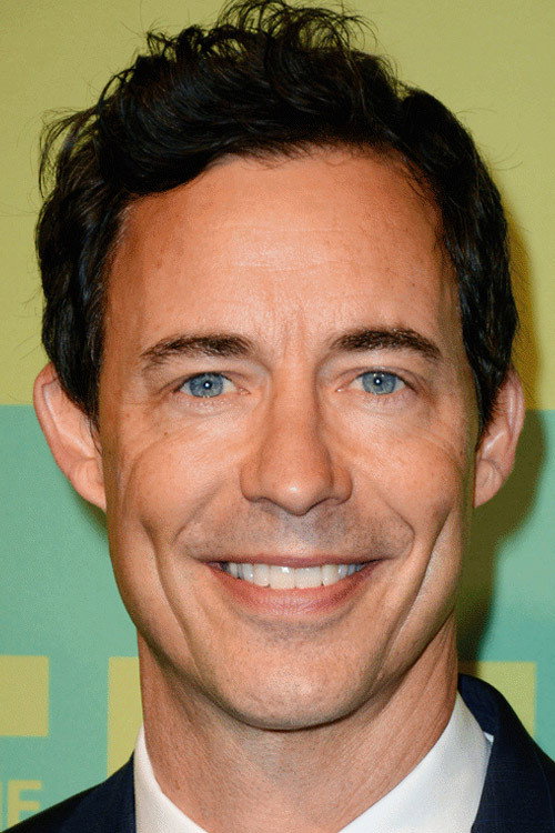 Tom Cavanagh as Tom Ferrell in Love Monkey