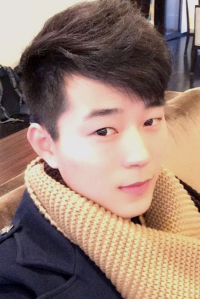 Zhai Zhongxing as 李學剛 in 理想年代的爱情归途
