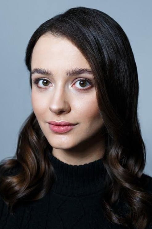 Тетяна Злова as Саша in Nobody Is Perfect