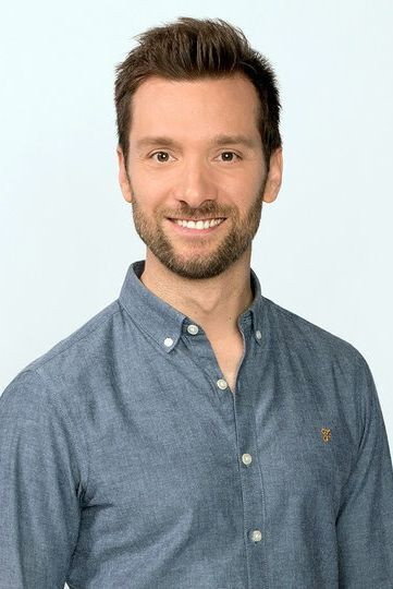 Daniel Aßmann as Self - Host in Aufgepasst, der Profi kommt!