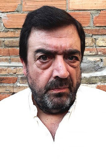 Fermí Herrero as El Gigante in In This Tricky Life
