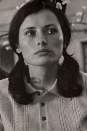 Irina Mitsik as Наташа in Among Good People