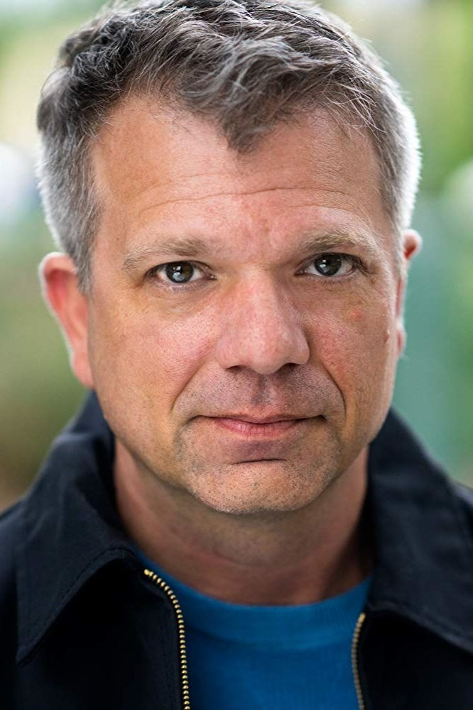 Chet Grissom as Detective Mann in Fast Money