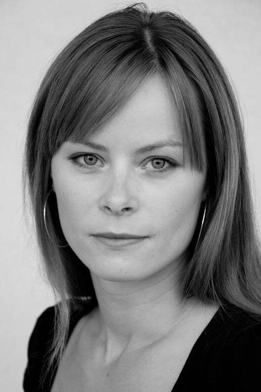 Kaia Varjord as Trine in Hjem