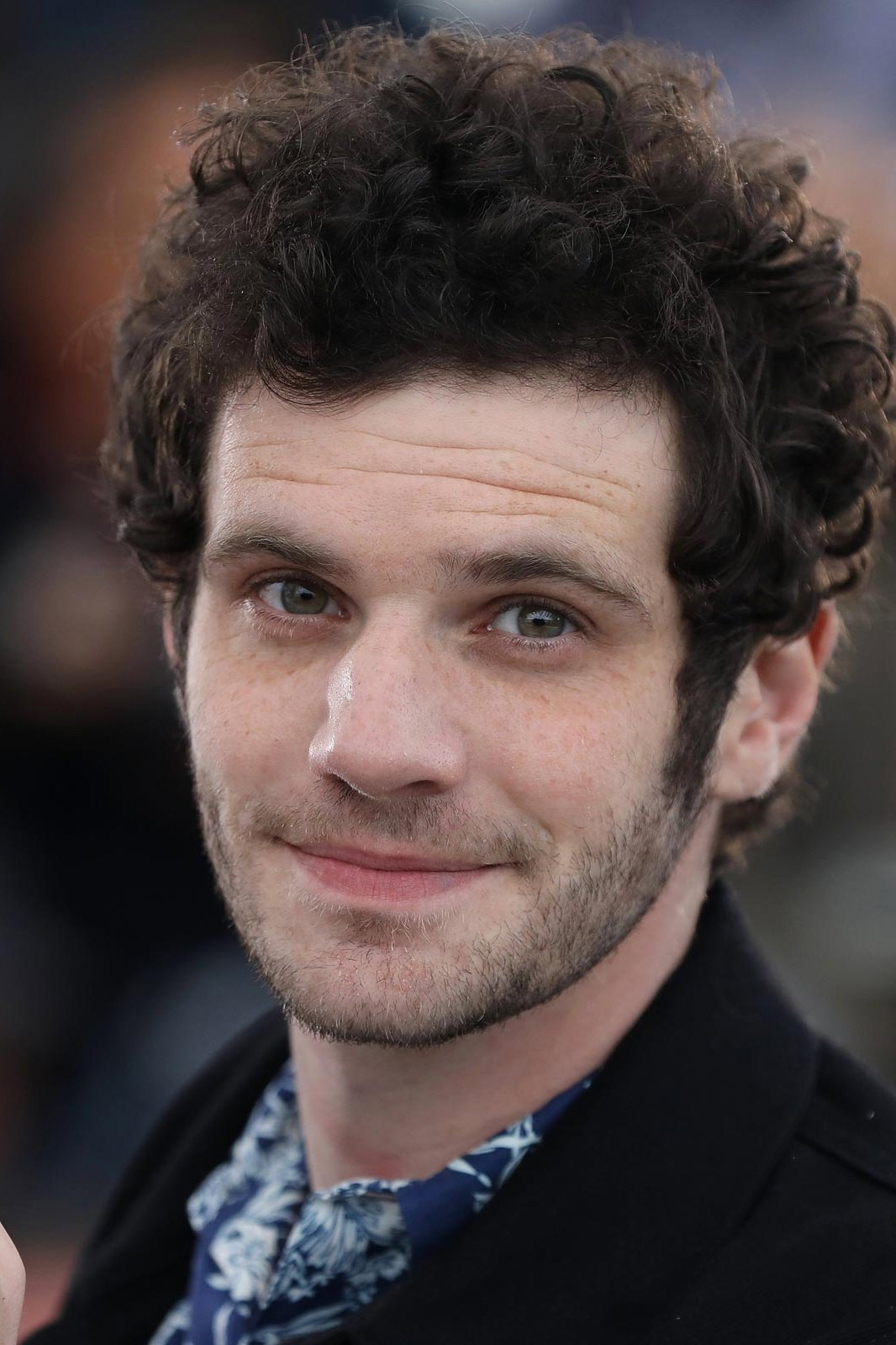 Félix Moati as Victor in Pirate TV