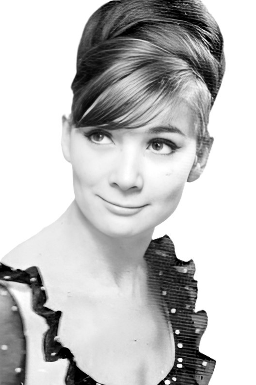 Sonia Bruno as Yola in La chica de los anuncios